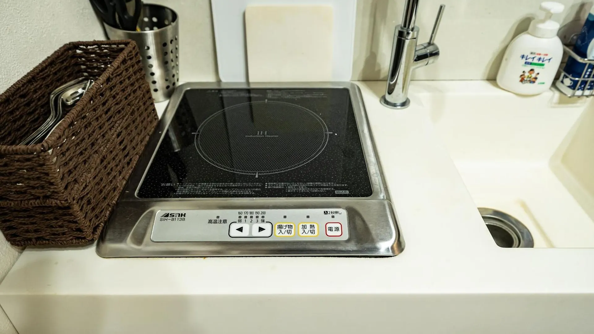 18, Oji B, Detached House For Rent Apartment Tokyo 0*,  Japan